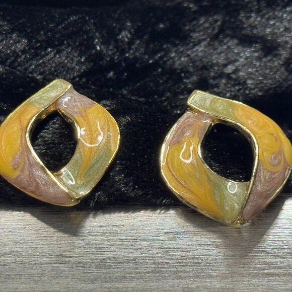 🌀 Dorothy’s Desert Swirls | Bold Enamel Stud Earrings | Pierced - Picture 1 of 1